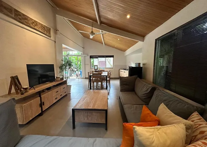 Villa 3br Entire With Big Pool Near