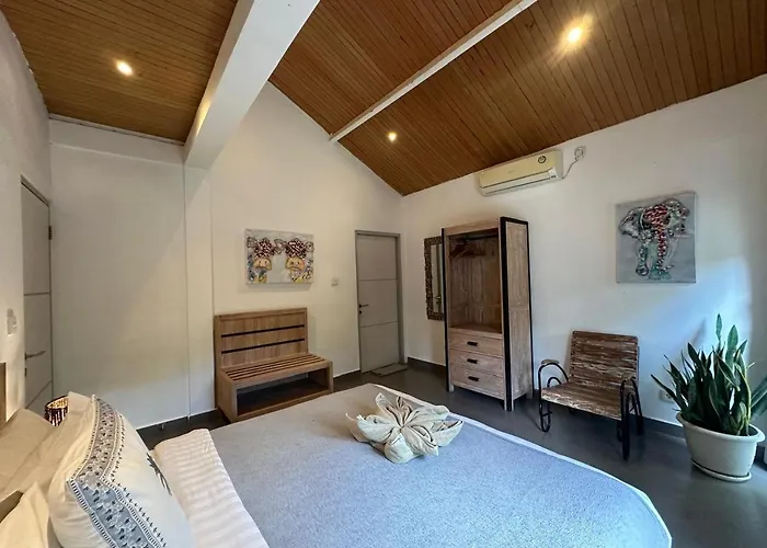 3br Entire With Big Pool Near Villa Seminyak (Bali)